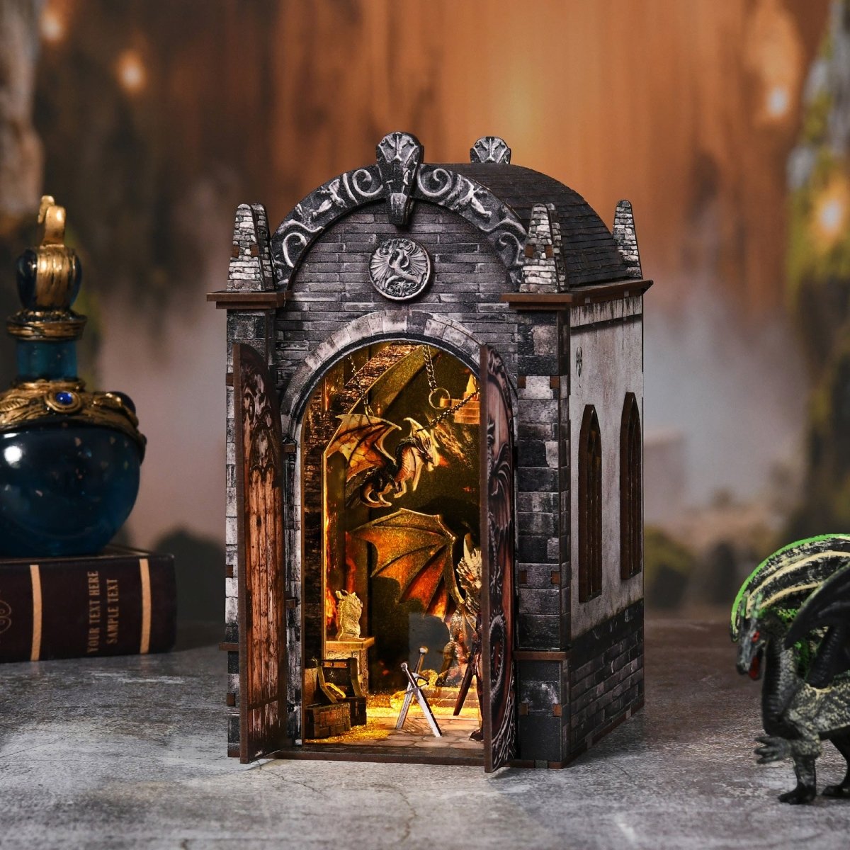 kaayee-book-nook-kit-dragons-treasure-labyrinth-bastelset image 2