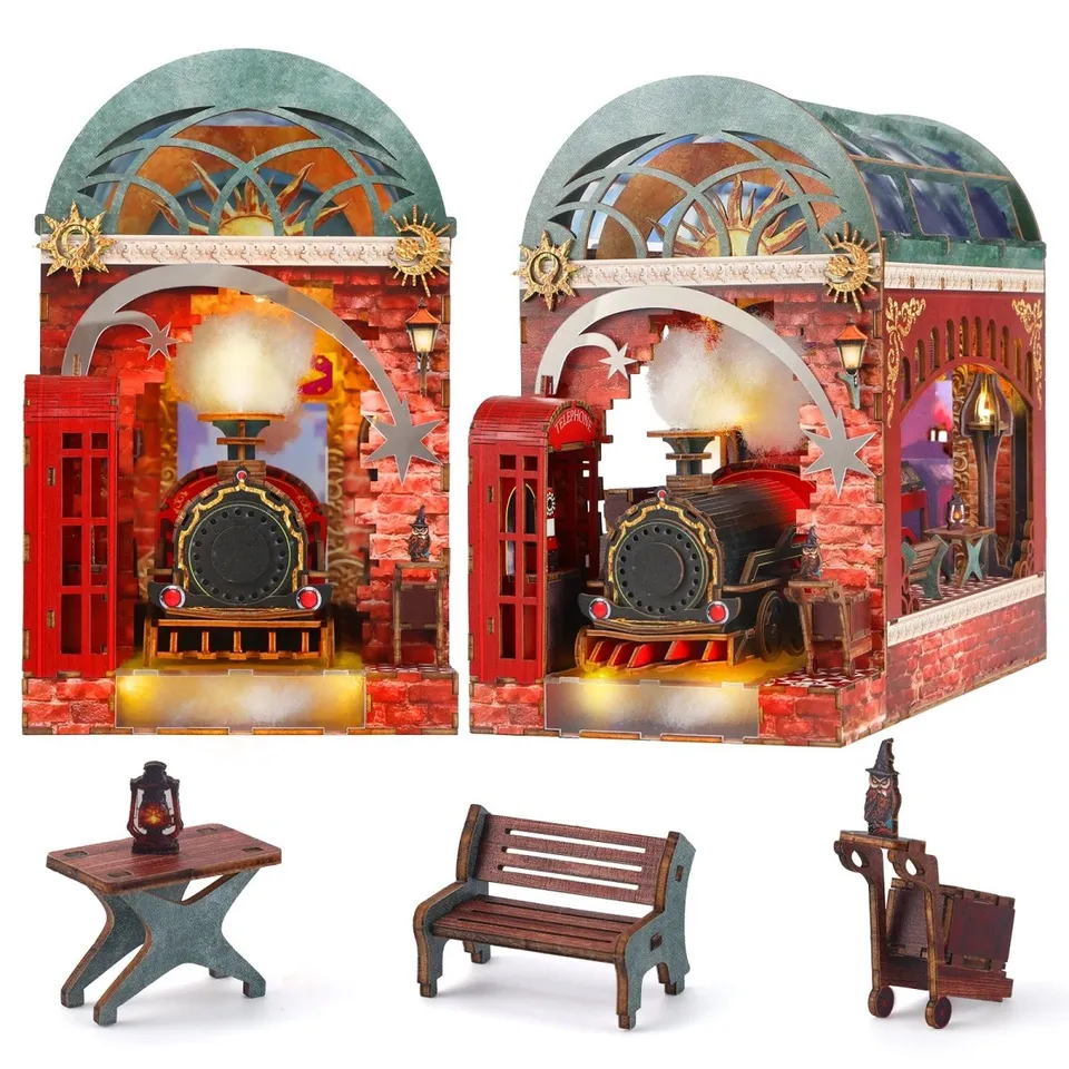 kaayee-book-nook-enchanted-express-miniatur-zug-holzbausatz image 1