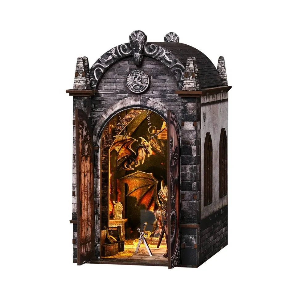 kaayee-book-nook-kit-dragons-treasure-labyrinth-bastelset image 1